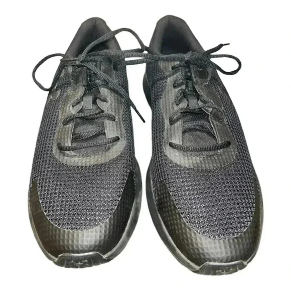Under Armour Men\'s Surge 3 Running shoes black, Size 15, LIKE NEW